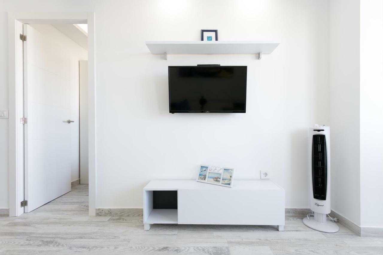 Apartment 408 Enchanting El Dorado Accommodation, Sea View!